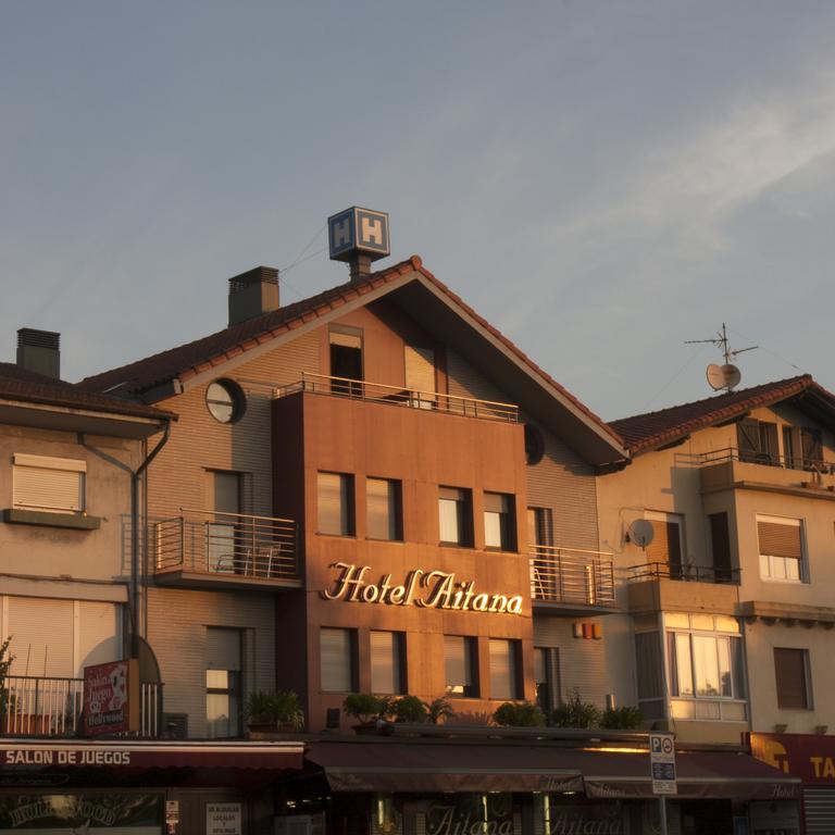 Hostal Europa Pension Ирун Экстерьер фото