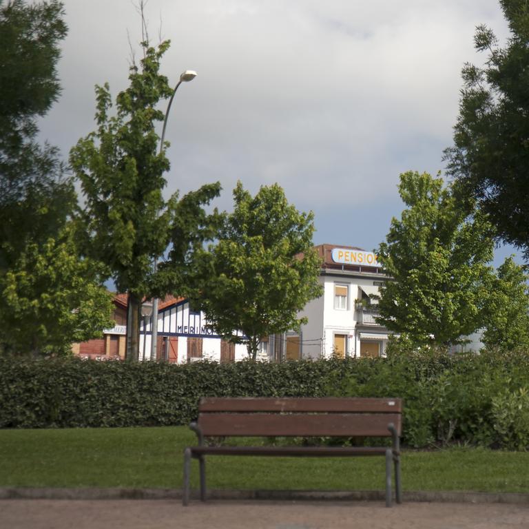 Hostal Europa Pension Ирун Экстерьер фото