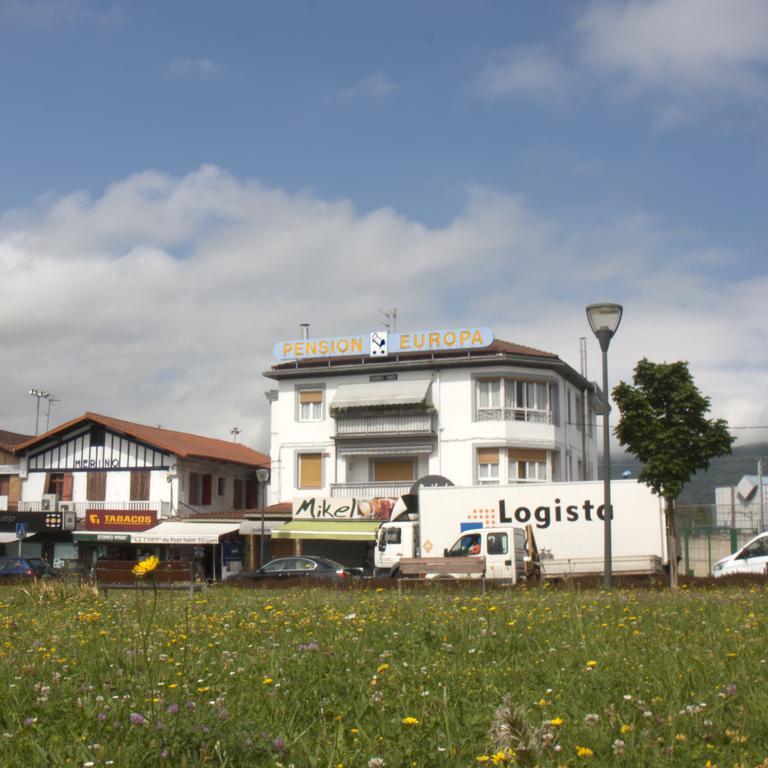 Hostal Europa Pension Ирун Экстерьер фото